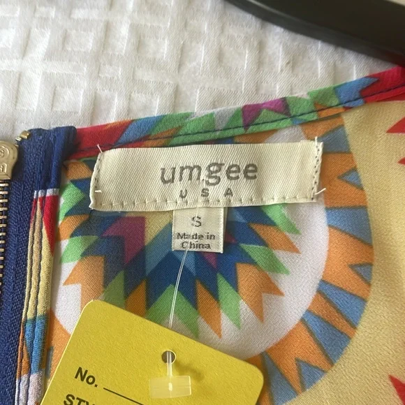 Colorful Geometric Sleeveless Top - new with tags - Picture 3 of 4